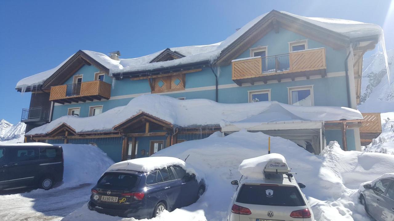 Hotel Cielo Blu Пассо-дель-Тонале Экстерьер фото